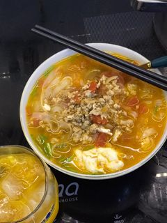 Hình của món Mì gạo thịt băm.