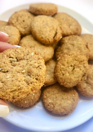 Una foto de Galletas integrales con palta...súper ricas