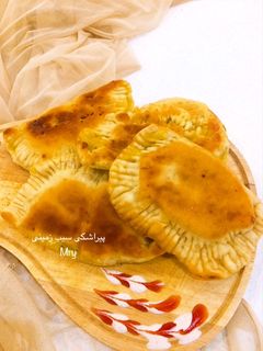 عکسی از دستور پیراشکی سیب زمینی