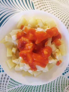 Una foto de Bravas con salsa casera