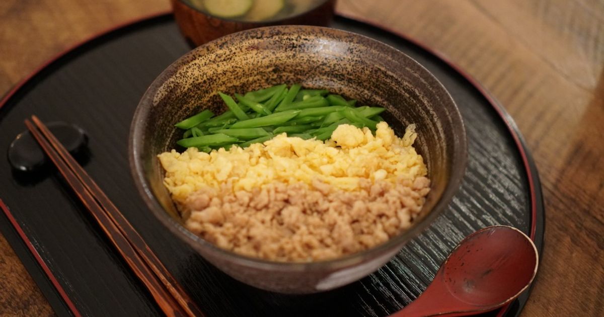 Tricolor Don Sansyoku Soboro Don Japanese Rice Bowl Recipe by Kitchen ...