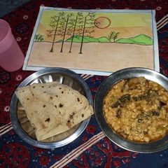 A picture of Chany ki Dal Karyly.