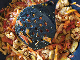 Pollo y verduras con salsa de soja