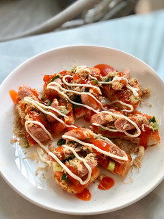 A picture of Bánh mì nướng muối ớt.