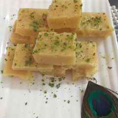 A picture of Mango banana chilled burfi.