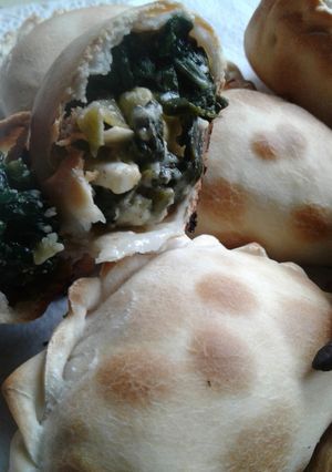 Una foto de Empanadas fáciles de verdura y queso