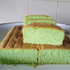 A picture of Bolu jadoel pandan (sponge cake) super lembut.