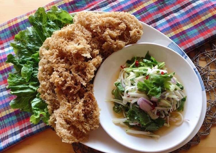 Simple Way to Prepare Super Quick Homemade 🧑🏽‍🍳🧑🏼‍🍳Thai Style Salad • Crispy Fish With Green Mango Salad • Yum Pla Foo |ThaiChef Food