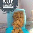 25. Kue bawang