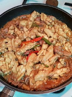 รูปของ ระบำปีกไก่ผงกะเพราหอม