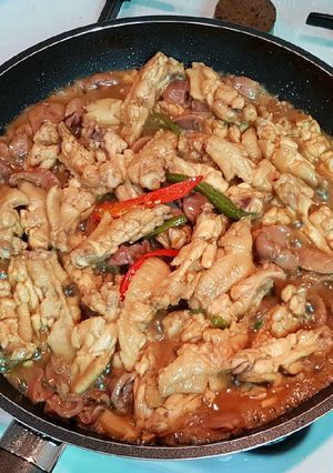 รูปของ ระบำปีกไก่ผงกะเพราหอม