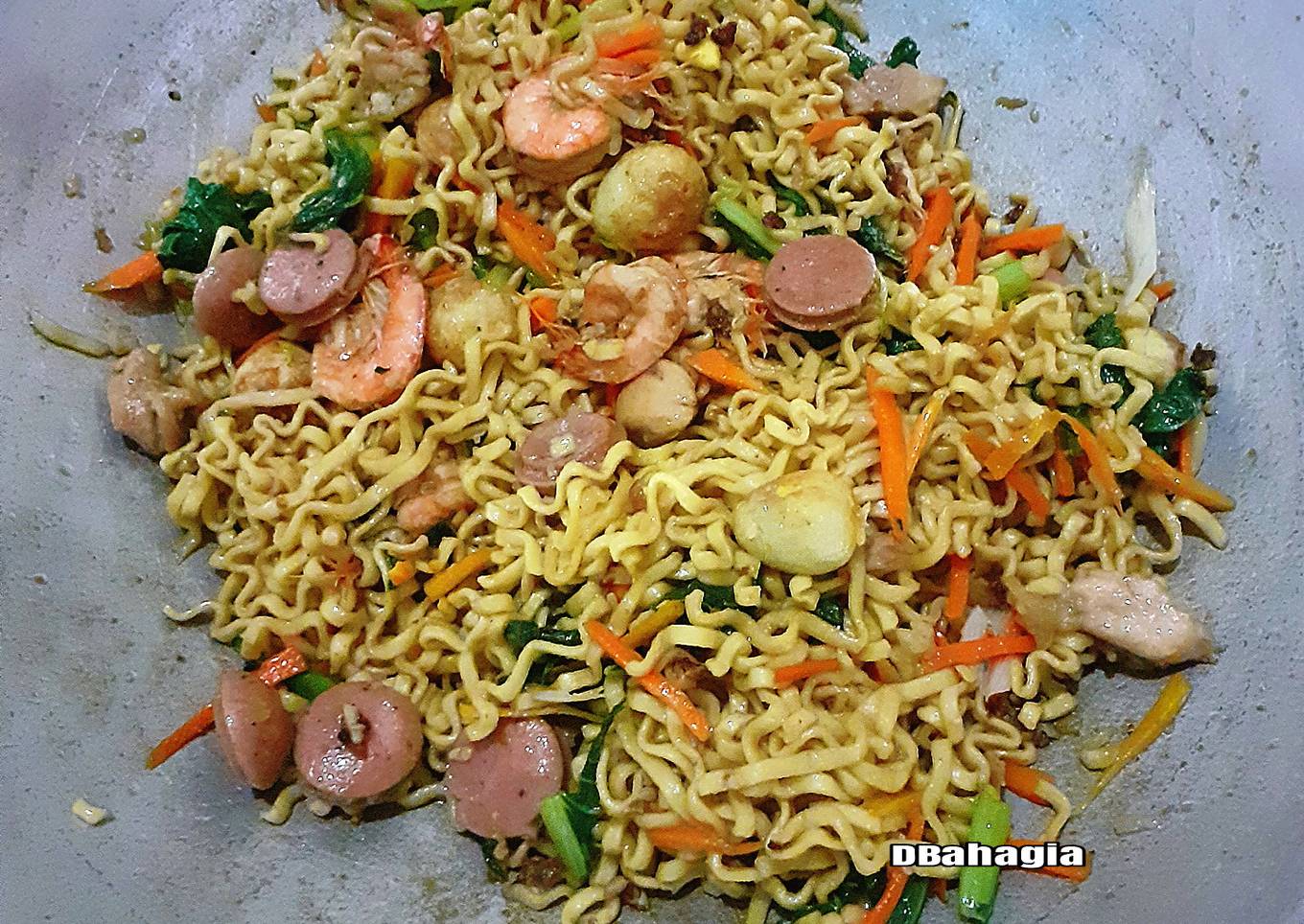 Mi Goreng Special telur puyuh