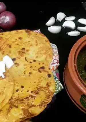A picture of Sarson ka saag.