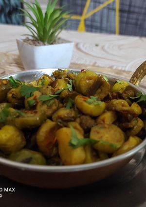 कुंदरु (तिंडोरा)आलू की ड्राई सब्जी रेसिपी मुख्य फोटो