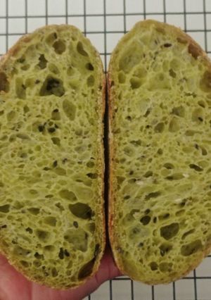 Foto resep Wijen Hitam Putih Pandan Sourdough Bread (Open Bake Method)