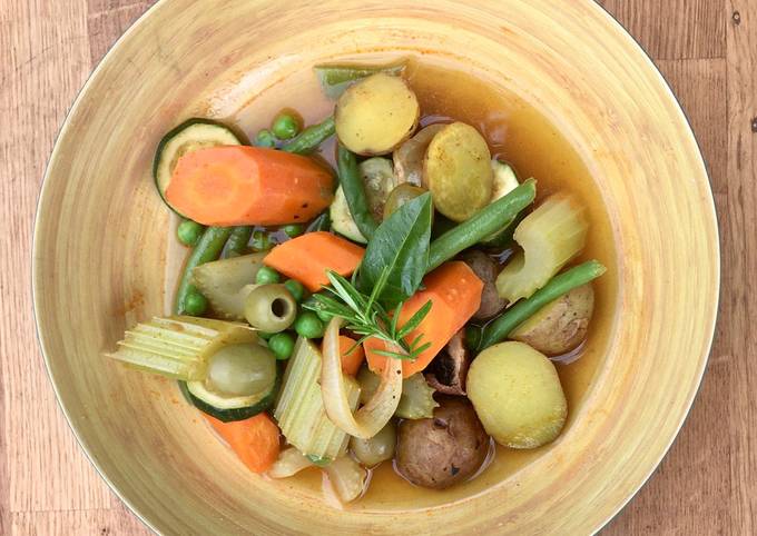 Recipe of Quick Menestra de Verduras 🌱 Spanish veggie soup or stew