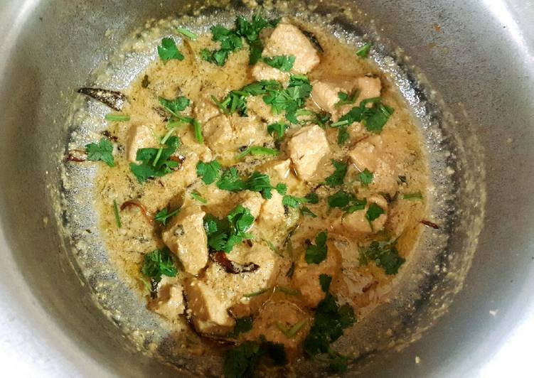 Simple Way to Prepare Speedy Chicken Qorma 🍜