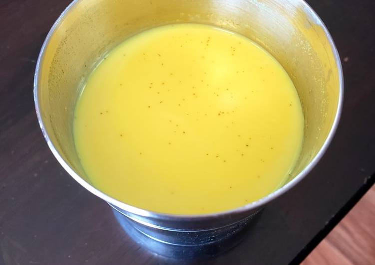 How to Prepare Quick Turmeric milk