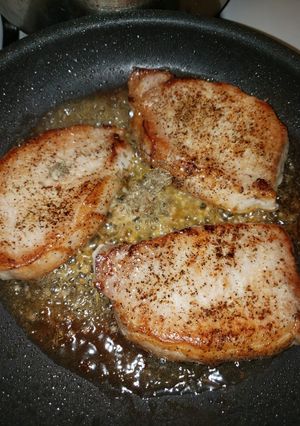 A picture of Boneless Pork Chops.