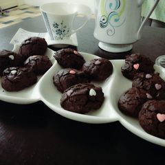 A picture of Dark chocolate chip cookies.