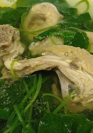 Hình của món Canh rau má nấu gà.