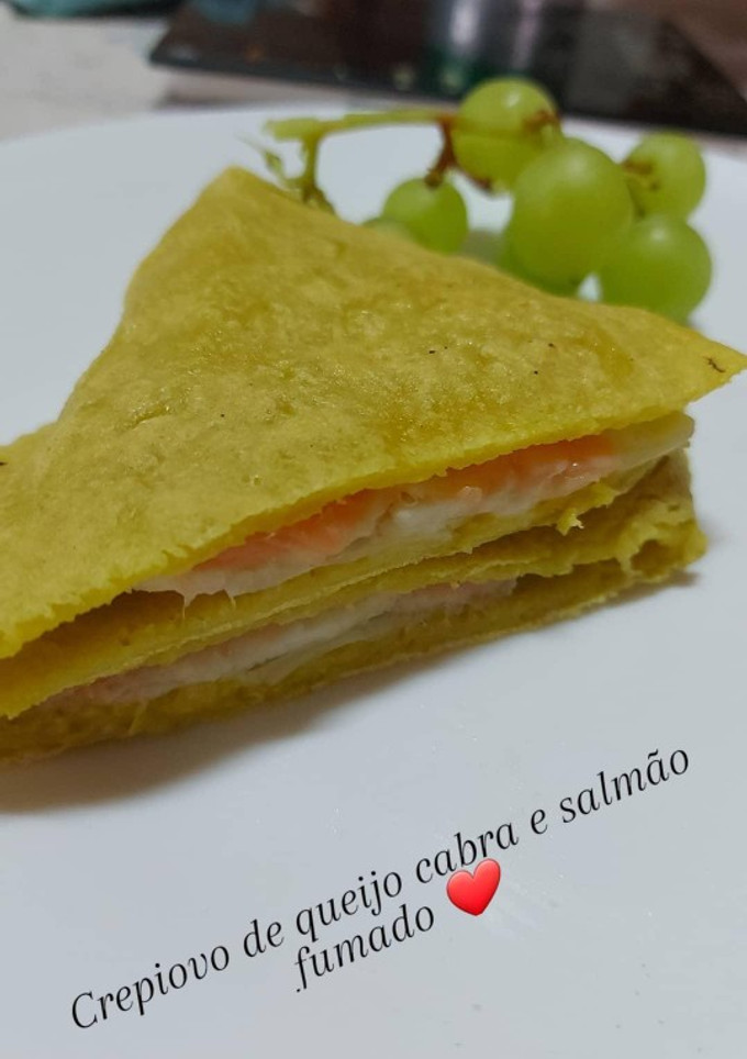 Foto de Crepioca com Queijo de Cabra e Salmão Fumado