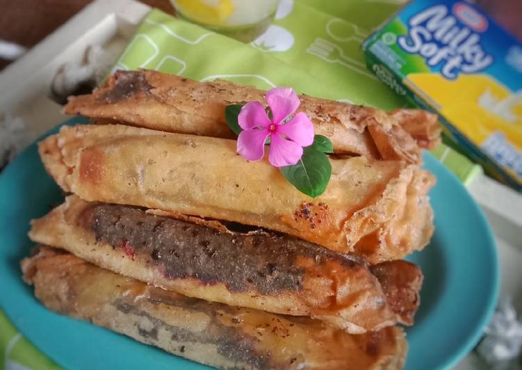 Lumpia Pisang Coklat Keju