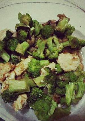 Foto resep Cah Brokoli Egg Tofu
