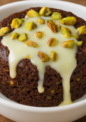 Foto de Bolo de chocolate com pistáchios no micro-ondas