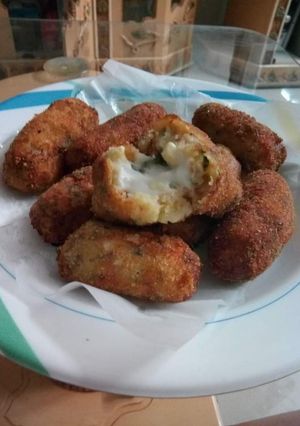 A picture of Mayo Patato Croquettes.