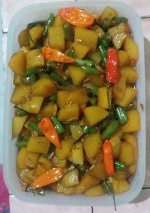 Foto resep Tumis Kentang Buncis Nyemek