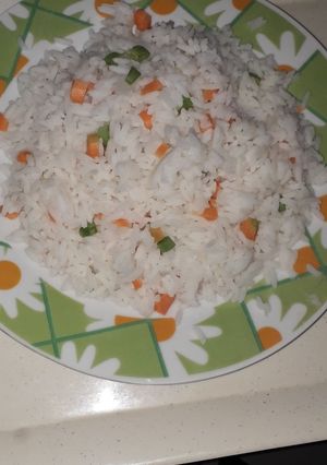 A picture of White Rice mix.