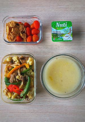 Hình của món Lunch Boxes - Cơm đi làm chay.