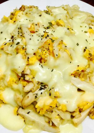 Hình của món Mì trứng/Spaghetti sốt khoai tây và phomai bỏ lò.