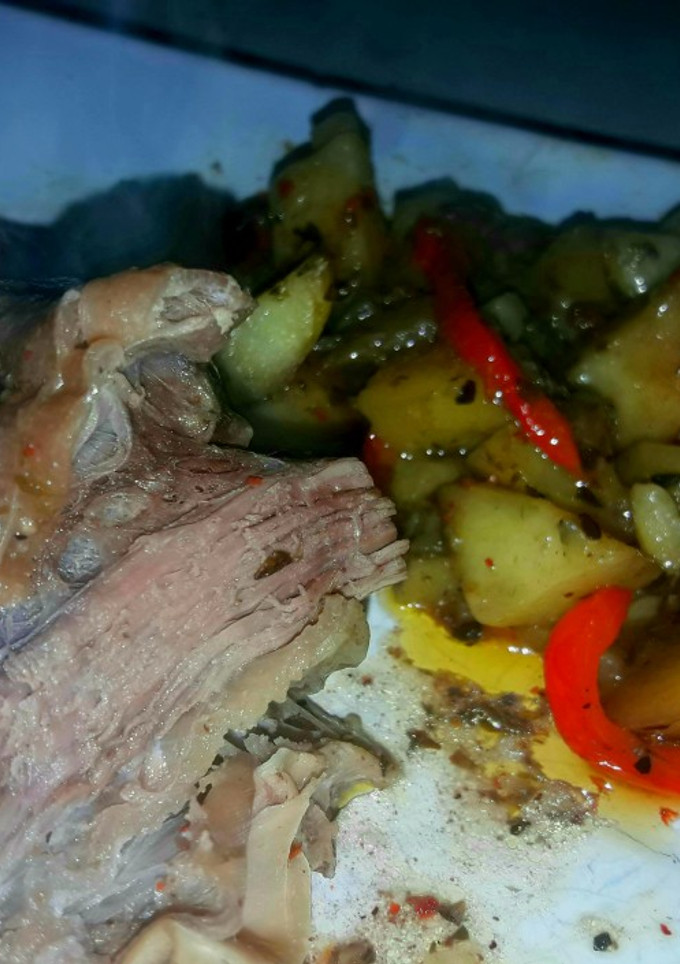 Una foto de Vacío al horno con papas súper fácil