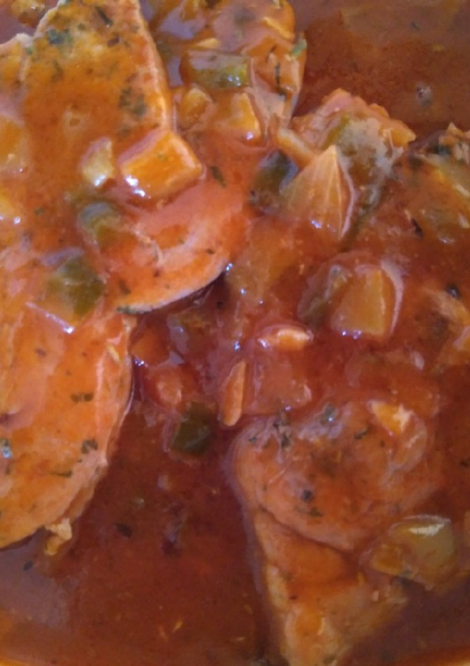 Una foto de Chuletillas de pavo en salsa de tomate