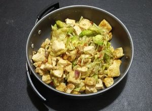 Foto resep Tumis Bunga Turi Putih dan Tahu Lombok