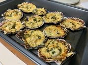 A picture of baked scallops