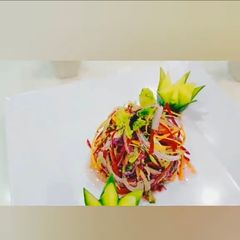 A picture of Green Salad.
