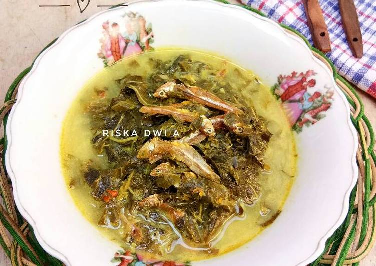 Resep masakan Lodeh Teri Daun Singkong (#PR_Wantuteri) | Bahan Membuat Lodeh Teri Daun Singkong (#PR_Wantuteri) Yang Lezat
