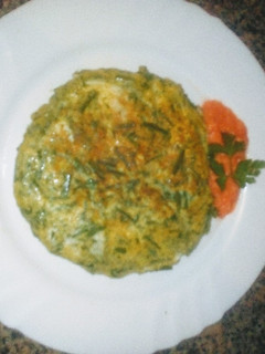 Una foto de Tortilla de espárragos con queso viejo
