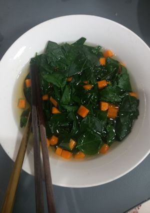 Hình của món Canh rau ngót nấu cà rốt.