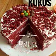A picture of Red velvet kukus.