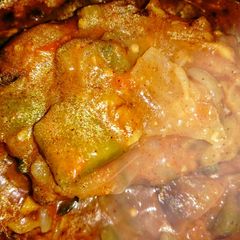 A picture of Onion-Capsicum Gravy.