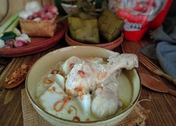 Resep Populer Ketupat Oat dan Opor Spesial Ala Warteg