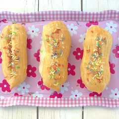 Una foto de Éclairs o Petisus de crema pastelera