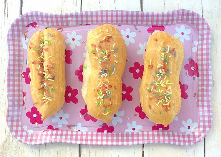 Éclairs o Petisus de crema pastelera