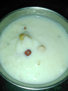 दूध चावल की खीर (Doodh Chawal ki kheer recipe in hindi) रेसिपी मुख्य फोटो