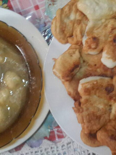 Una foto de Vori vori con pollo y Tortillitas