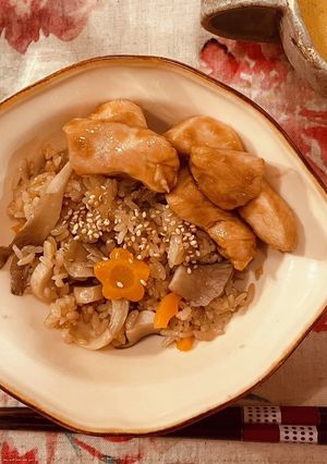 A picture of Mushroom Rice & Teriyaki Chicken Bowl.